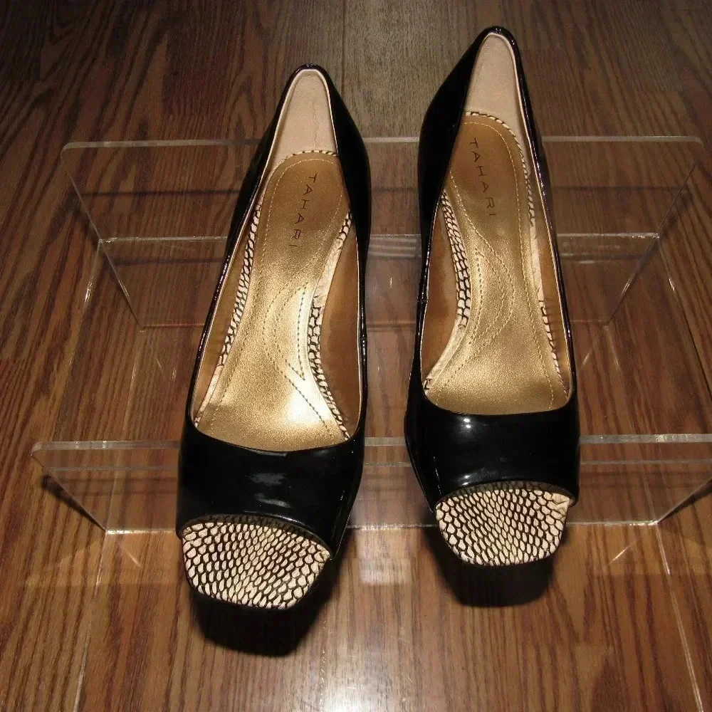 TAHARI Riddle Black Peep Toe Leather Pumps Sz 6.5M